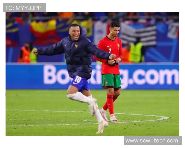 像悟空一样勇敢无畏的足球明星们在绿茵场上展现超凡技艺与不屈精神 像悟空一样勇敢无畏的足球明星们在绿茵场上展现超凡技艺与不屈精神