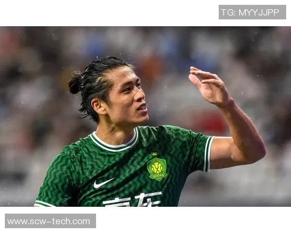 中超足球明星发型大揭秘领略球场风采与时尚潮流的完美结合